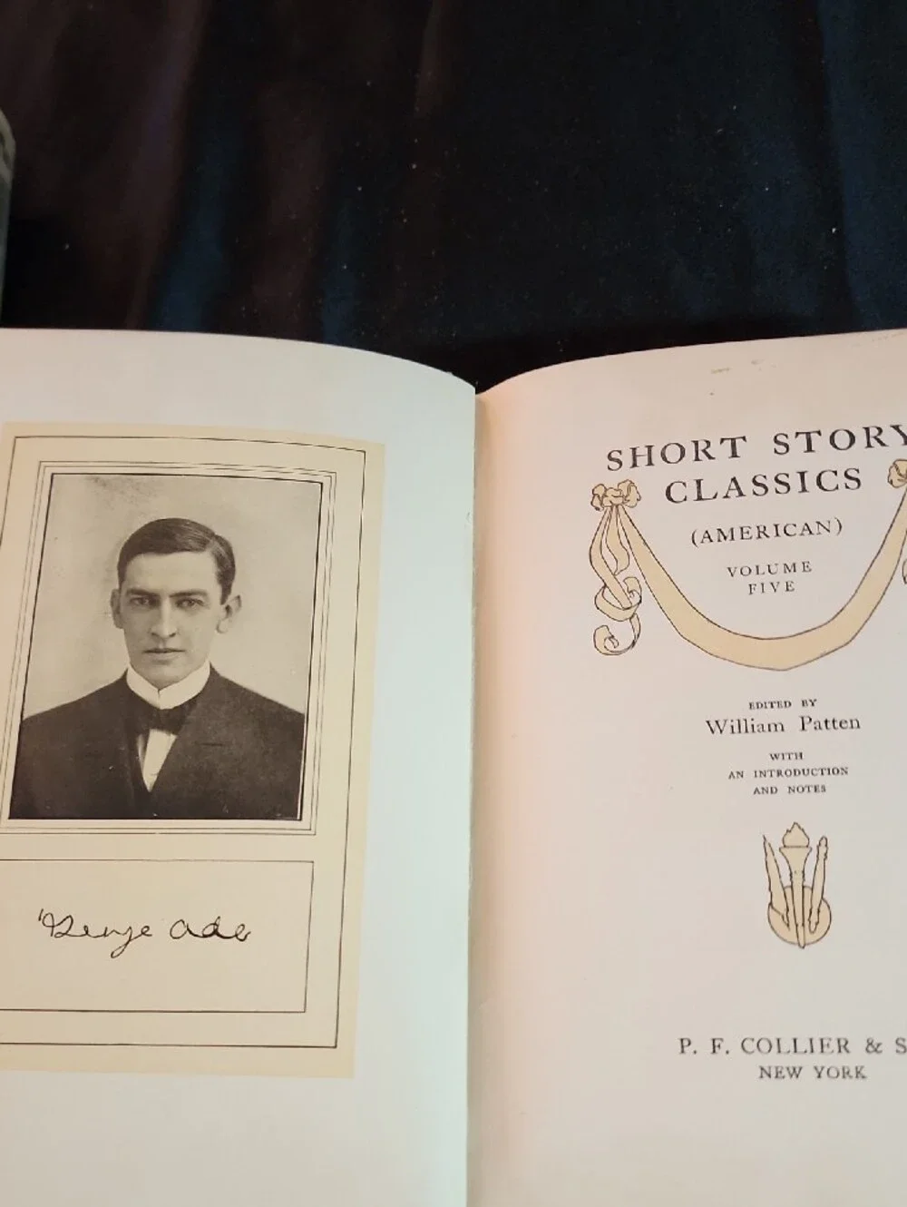 Short Story Classics American Hardcover Book Set - Beige